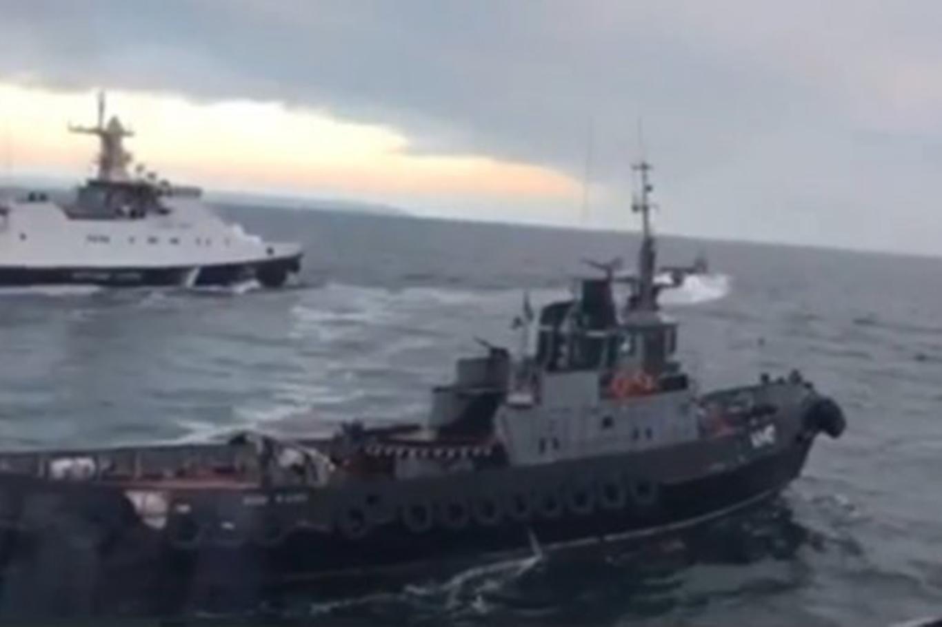 Rusya alıkoyduğu Ukrayna gemilerini iade etti